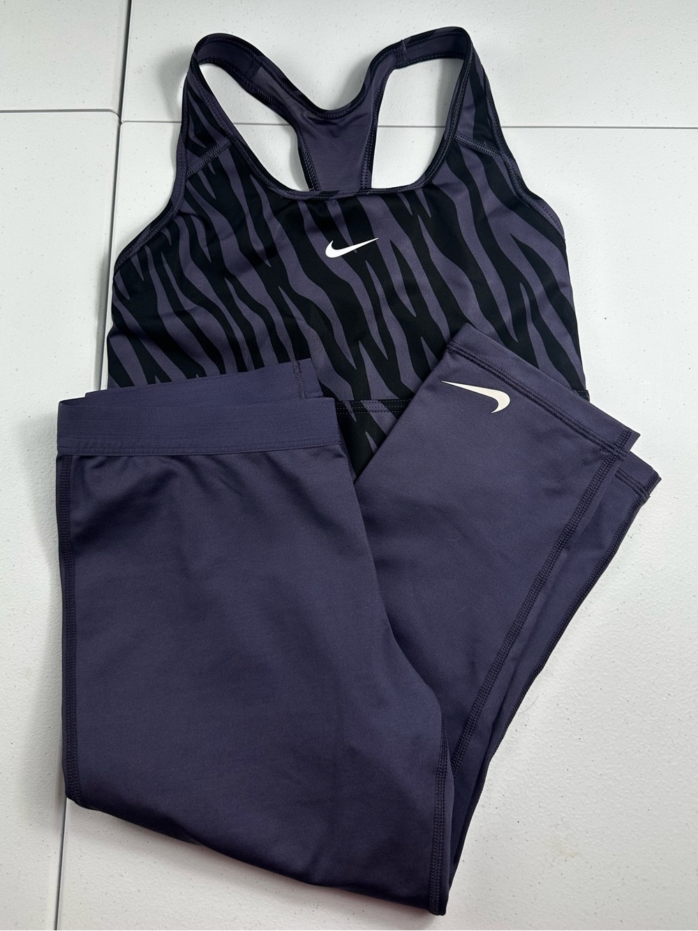 Nike Women’s Purple Zebra Print Sports Bra & Leggings Set